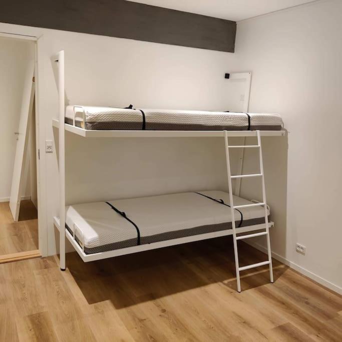 Apartamento New Flat With Hot Tub - No1 Oyndarfjordur Exterior foto